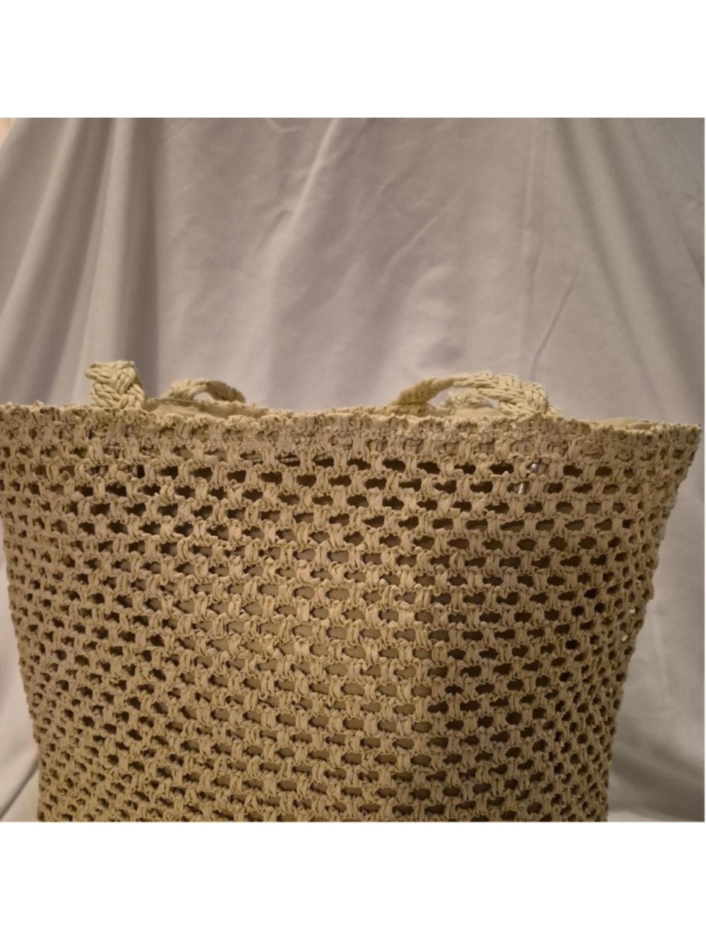 Boutique Crochet Handbag with 'Bonjour' Design
This is a boutique-style crochet - Picture 7 of 7